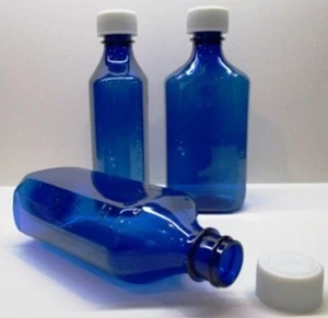 200 Medizin Kunststoff graduiert oval blau Flaschen/Verschlüsse 4 Unzen UK VERSAND ENTHALTEN - Bild 1 von 1