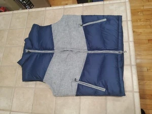 Herren Peter Millar Gale Alpine Weste Größe Medium blau mit grauen Akzenten neu mit Etikett $ 375 - Bild 1 von 18
