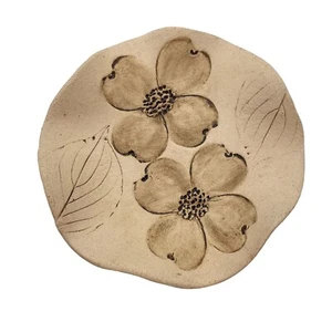 Handmade floral artisan trinket dish ring tray clay sand tan flowers signed - Picture 1 of 9