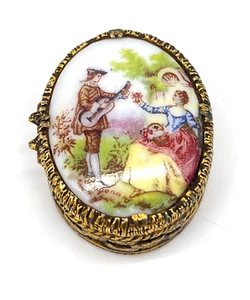 Mary Chess White Lilac Cream Perfume Fragonard Oval Porcelain Compact Locket - Picture 1 of 12