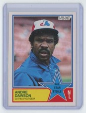 1983 O-Pee-Chee Andre Dawson . Montreal Expos #173