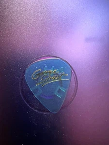 GEORGE STRAIT - - - STAGE USED guitar pick !!!! VERY RARE !!!! #2 - Picture 1 of 2