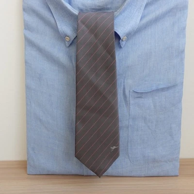 Corbata a Rayas Espiga Para Hombres Gris Acanalado Tejido Vestido Traje Logo Canguro Moderno Foto 1 de 4