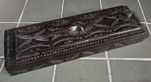 Hand Carved Lizard Chopstick Box With Chopsticks - Picture 1 of 4