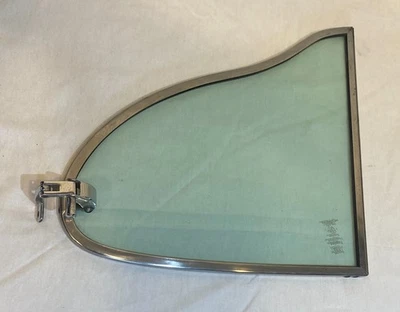 Cuarto trasero ventana lado del conductor Triumph GT6 Mrk 3 Foto 1 de 4