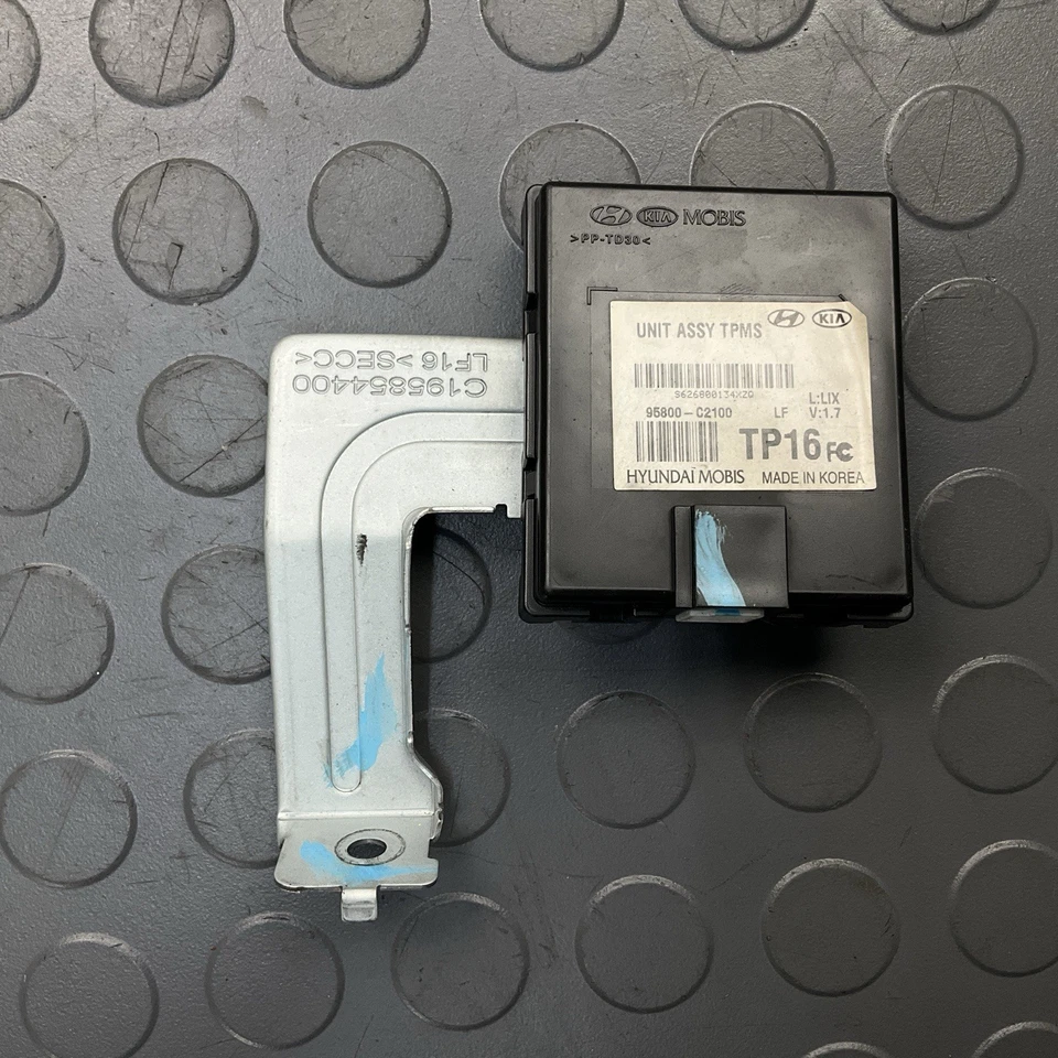 Conjunto de unidad de módulo de control de presión de neumáticos Hyundai Sonata TPMS 2015-2017 FABRICANTE DE EQUIPOS ORIGINALES Foto 1 de 4