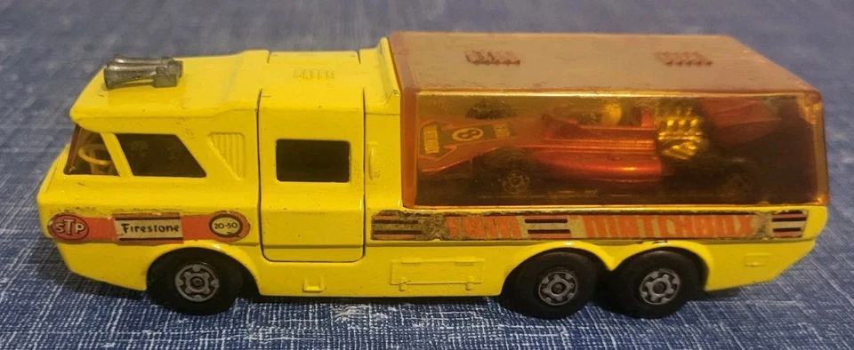 De colección 1972 Matchbox Super Kings K-7 coche de carreras transportador con Lesney Formula Car Foto 1 de 4