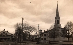 Castillo de Séneca N. Y. Postal vintage de 1919 Church Looking North - Imagen 1 de 2