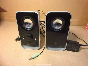 Logitech LS11 Multimedia 2.0 Speakers System 3,5 mm Jack haut-parleur avec bloc d'alimentation - Photo 1/3