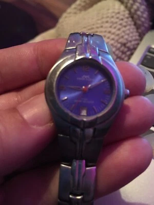 ANNE KLEIN WOMENS SILVERTONE LINK WATCH BLUE FACE DAY INDICATOR New Battery - Photo 1/4