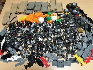 LEGO Großes Konvolut Reifen Rennbahn Technic Spacereifen Sammlung - Bild 1 von 15