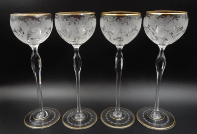 JUEGO VINTAGE DE 4 COPAS DE VINO CORVEJÓN TALLO LARGO ESTAMPADO FLORAL GRABADO ADORNO DORADO Foto 1 de 4