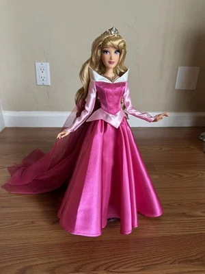 Muñeca Disney La Bella Durmiente 65 Aniversario Princesa Aurora 17" Edición Limitada Foto 1 de 4