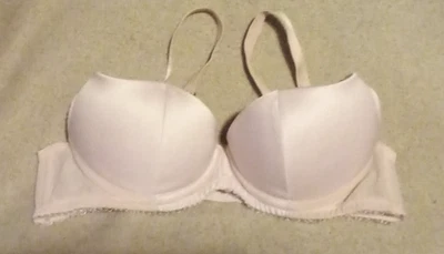 Sujetador push up L'Agent Provocateur Champaign satinado Demi talla 32B Foto 1 de 4