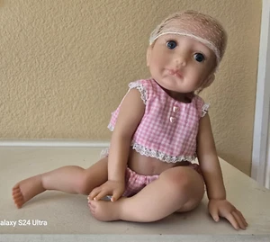 Tiny Miracles Hailey Needs A Hug Baby Puppe Reborn Mini 6,5" Vinyl Cindy McClure - Bild 1 von 11
