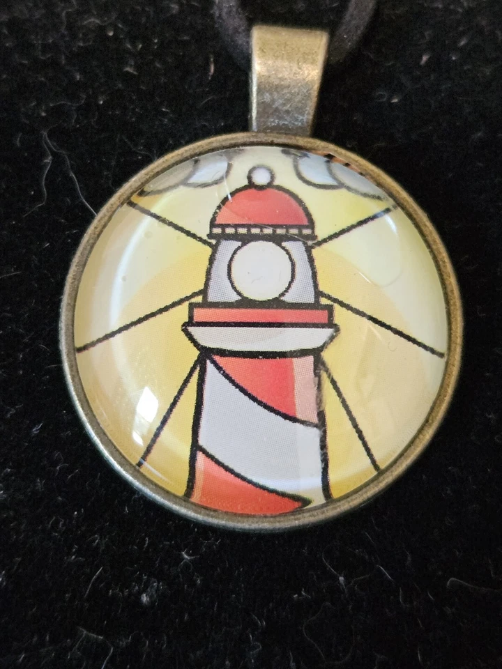 ÚNICO Collar Colgante Faro Bronce Único en Su Clase TOTALMENTE NUEVO Regalo  Foto 1 de 1