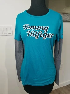 Tommy Hilfiger Womens Sz M Baseball TShirt with Large Embroidered Spell out Logo - Bild 1 von 5