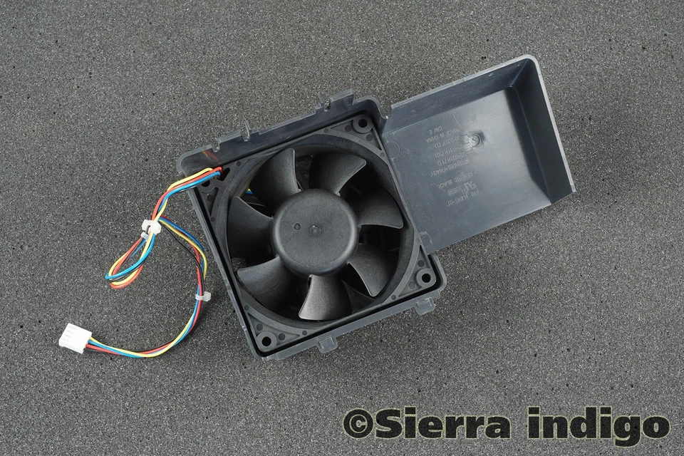 IBM 2LB45-01 Fan Module ThinkCentre M51 - Image 1 of 1