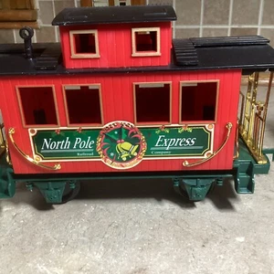 Eztec G Gauge HOLIDAY EXPRESS CABOOSE - - Picture 1 of 4