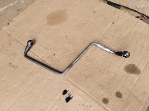 TUBO DE ALIMENTACIÓN DE ACEITE TURBO PEUGEOT 207 1.4 HDI MONTAJE ORIGINAL 9659859480A - Imagen 1 de 2