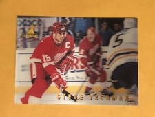 1996-97 McDonald's Pinnacle Ice Breakers McD17 STEVE YZERMAN 3D Red Wings
