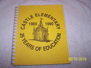 Castle Elementary School Cook Book 1965-1990 186 Pages of Recipes Newburgh N - Imagen 1 de 2