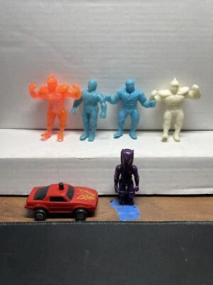 Original Vintage 80’s 90’s Parts And Figures Unknown What They Are - Image 1 of 3
