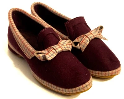 Mid Century Wine Footease Soft Sole Size 4 Slippers Dead Stock  - Image 1 of 4