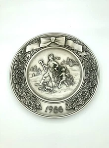 1986 Hudson Pewter Christmas Tree Plate - JoAnne Wanat - Limited Edition USA - Picture 1 of 3
