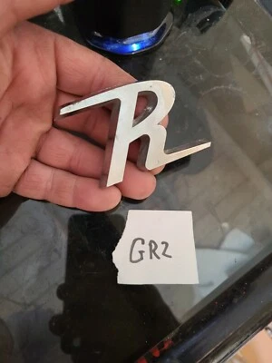 VINTAGE AMC RAMBLER LETTER "R" GAS CAP  EMBLEM OEM 3142389  BIN G2 - Изображение 1 из 4