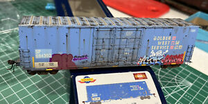 Athearn Genesis Weathers HO Boxcar with Graffiti Golden West SP Patch #694302