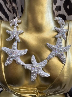 Collar graduado Betsey Johnson Surfmaid blanco con perlas adornadas estrellas de mar RARO Foto 1 de 4