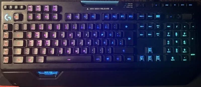 Logitech G910 Orion Spectrum Mechanische Gaming-Tastatur (QWERTZ) - Bild 1 von 3