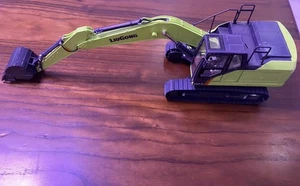 LIUGONG 922F-E Hydraulic Excavator 1/35 Scale Diecast Model Collection Toy Gift - Picture 1 of 7