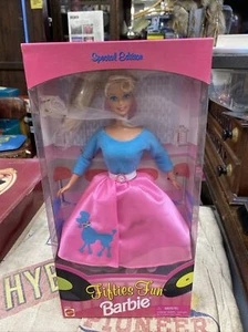 1996 Cinquanta divertente bambola Barbie edizione speciale Mattel nuova in scatola bionda 15820 - Foto 1 di 3