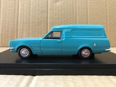 Furgoneta con panel Trax Models TRR181 1970 HT - turquesa Foto 1 de 4