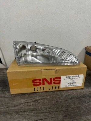 Faro derecho Dodge Intrepid 1995-1997 nuevo mercado de accesorios Foto 1 de 4