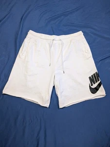 NIKE Herren Alumni Shorts French Terry Basketball weiß Gr. XL Big Black Swoosh - Bild 1 von 8