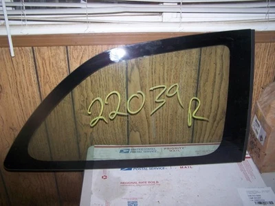 06-11 TOYOTA YARIS 2DR HATCHBACK RIGHT PASSENGER SIDE QUARTER GLASS Foto 1 de 2