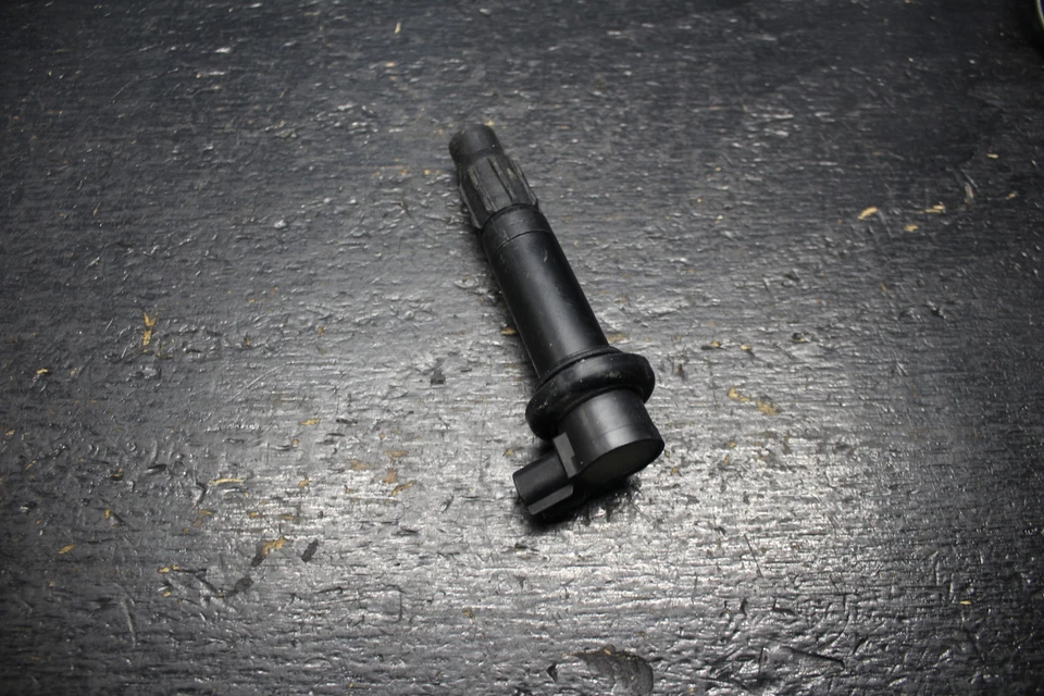 07-08 YAMAHA YZF R1 BOBINA DE ENCENDIDO TAPA BUJÍA 2007 2008 Foto 1 de 3