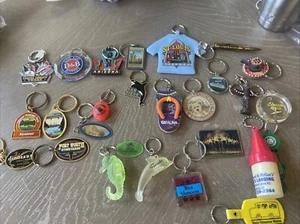 Lot 26 KEYCHAINS State Souvenir’s and MORE - Picture 1 of 5