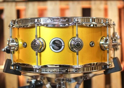 DW 5.5x14 Collector's Maple Vegas Gold Super Solid Snare Drum - SO#1288928 - Image 1 of 4