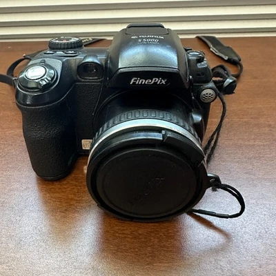 📸 Fujifilm FinePix S5000 Digital Camera – AA Powered – Tested Working 📸 - Image 1 of 4