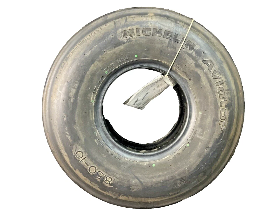 Michelin Aircraft Tire 8.50-10 Ply 8 NEW  with 8130 - Image 1 of 4