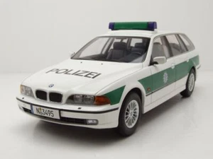BMW 5er Touring Kombi E39 Polizei 1998 weiß grün Modellauto 1:18 Triple9 - Bild 1 von 9