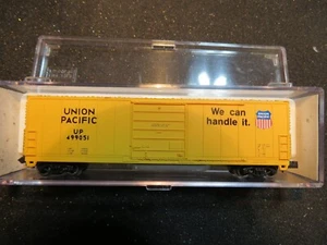 N - LIFE-LIKE 7730 - Evans 50’ Boxcar, Union Pacific UP 499051 NIB - Picture 1 of 2