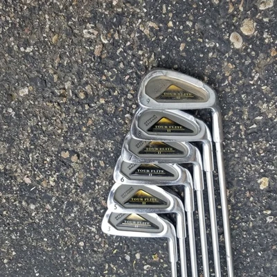 Juego de hierro y madera vintage Spalding Tour-Flite acero R Flex 3 5 6 7 8 9 y 1 3 5 Foto 1 de 4