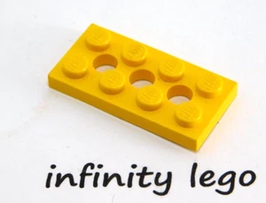 8 LEGO Technic Yellow Plate 2 x 4 with Holes (3709) - 8 Pieces - Picture 1 of 1