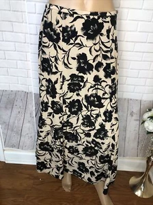 VINTAGE Kathie Lee Shadow Flower Print Lettuce Hem Stretch Midi Skirt Medium - Picture 1 of 8