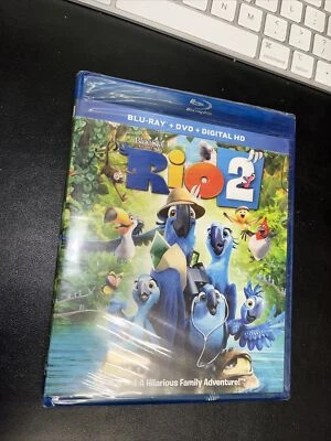 Rio 2 (Blu-Ray/DVD, 2014) Anne Hathaway - Bruno Mars - Jamie Foxx - New Sealed - Image 1 of 2